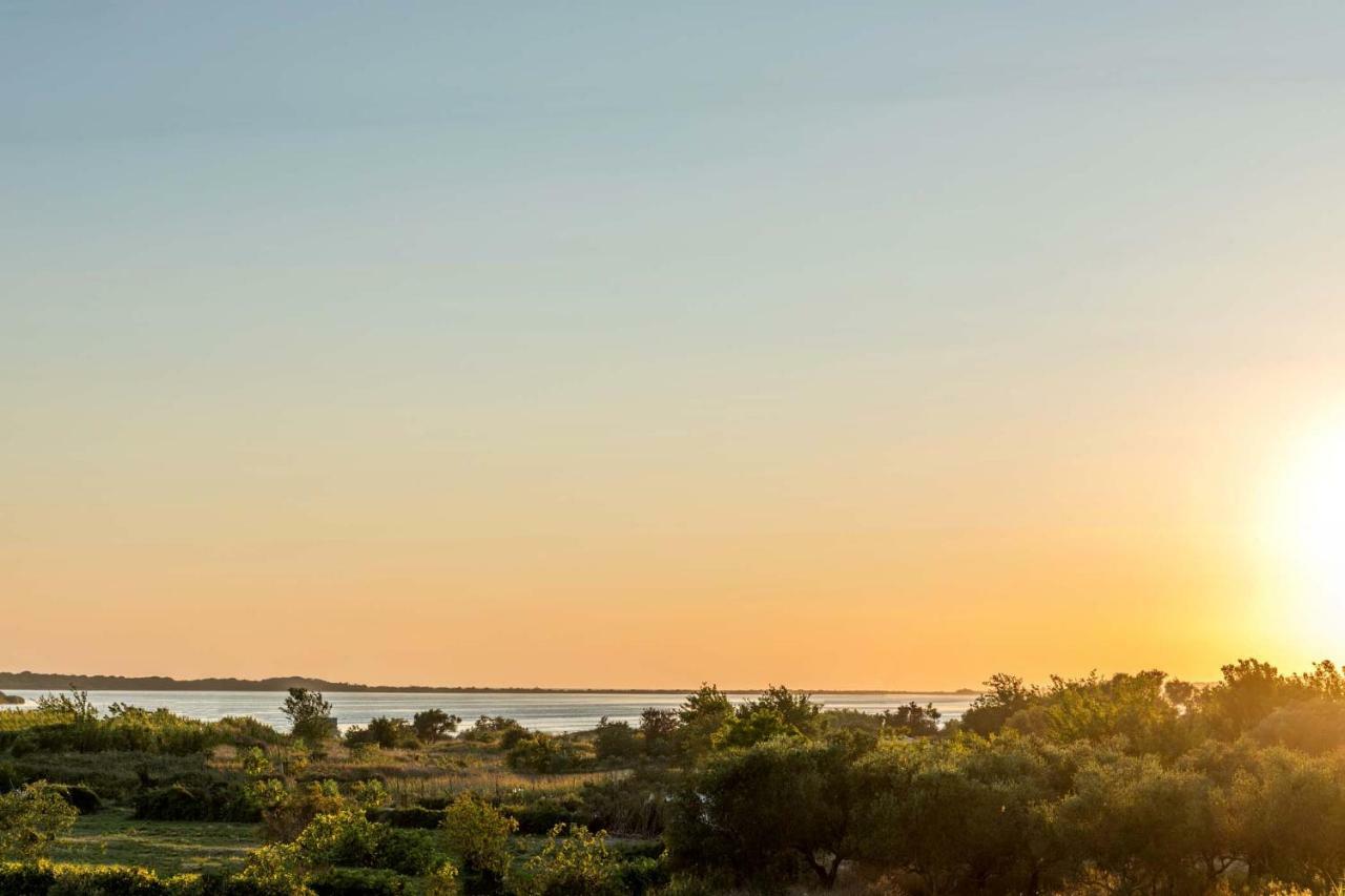 Villa Nissos Línia Buitenkant foto