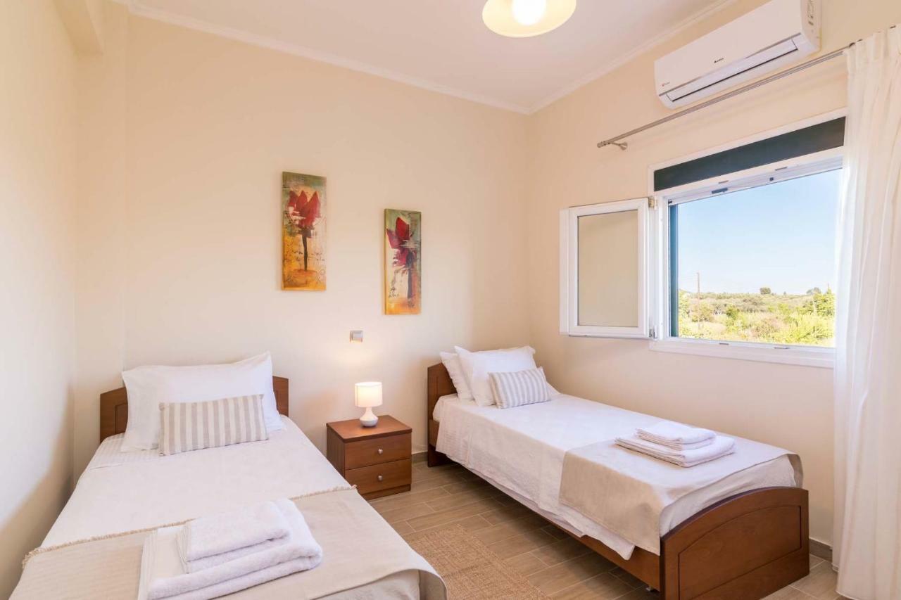Villa Nissos Línia Buitenkant foto